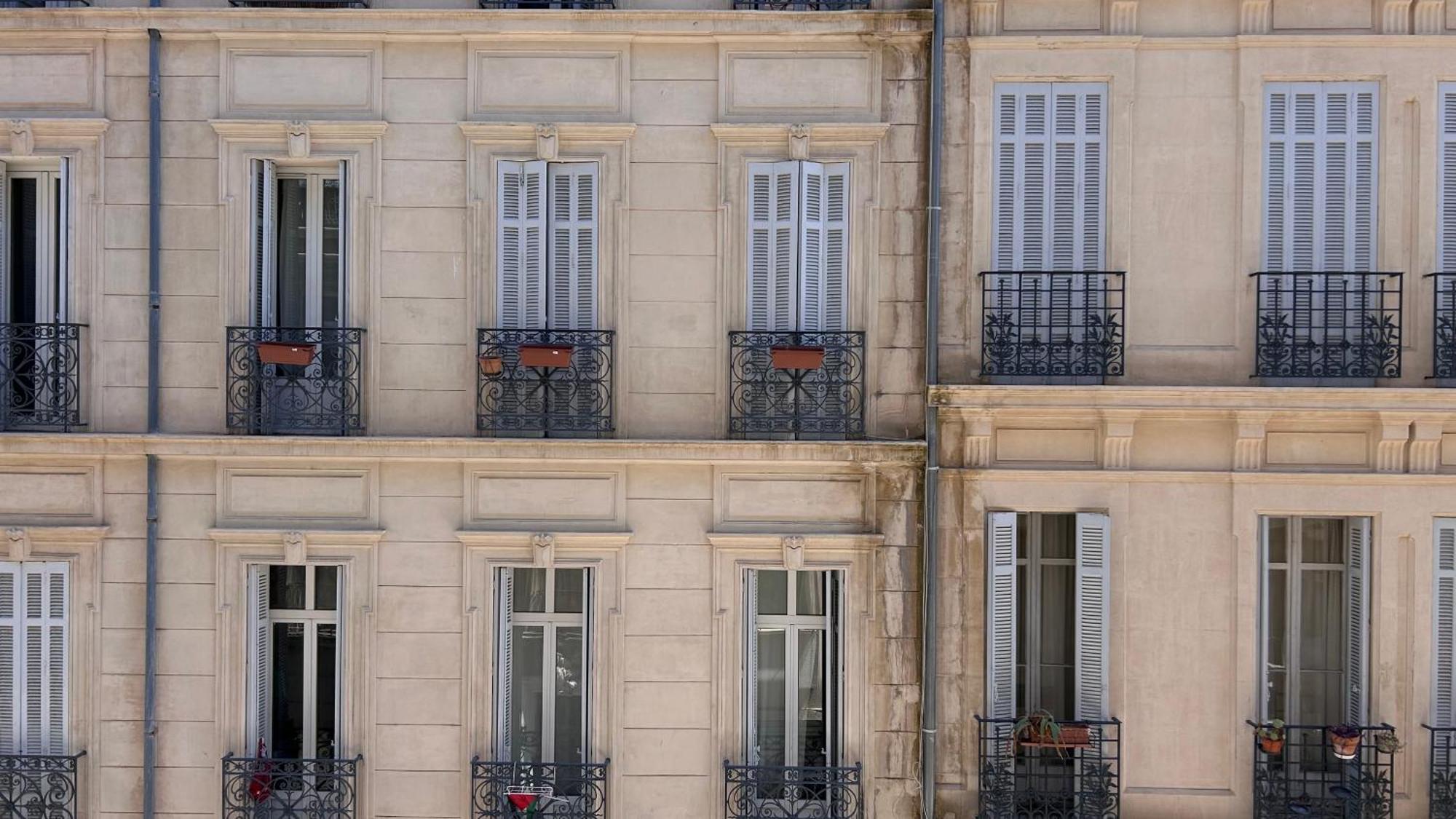 Pres De La Gare St Charles Apartment